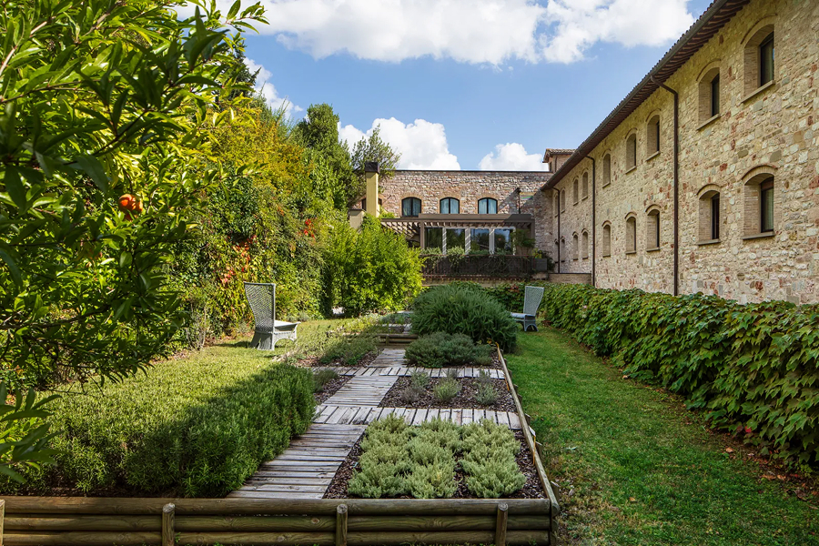 Gli esterni del Park Hotel ai Cappuccini